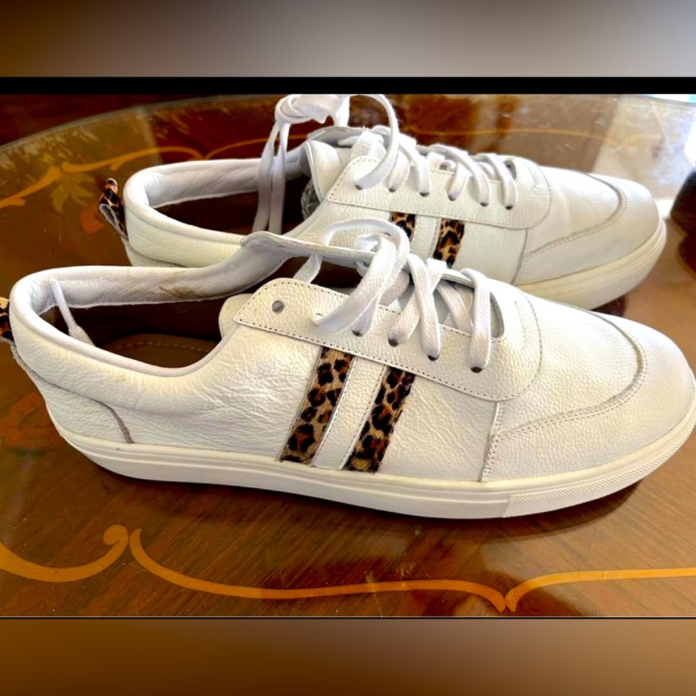 Kaana’s Leather Sneakers